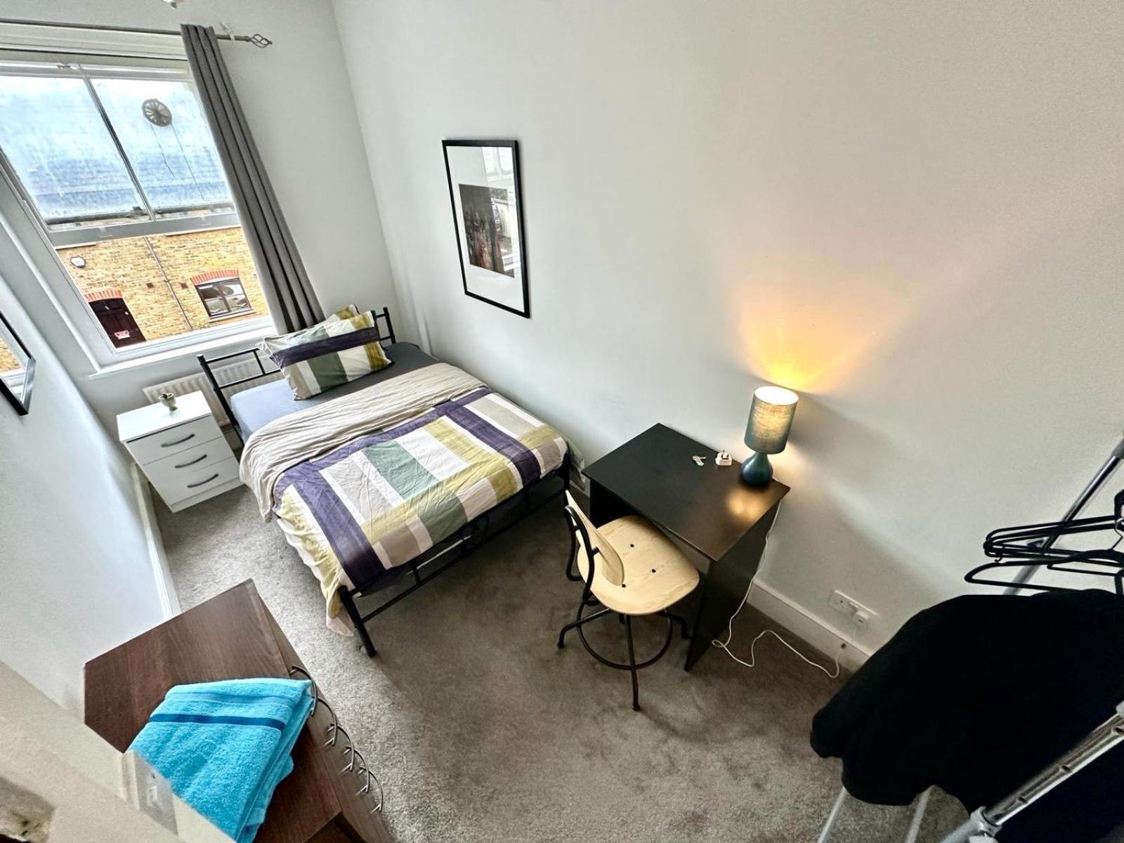 Whitechapel Station Rooms Λονδίνο Εξωτερικό φωτογραφία